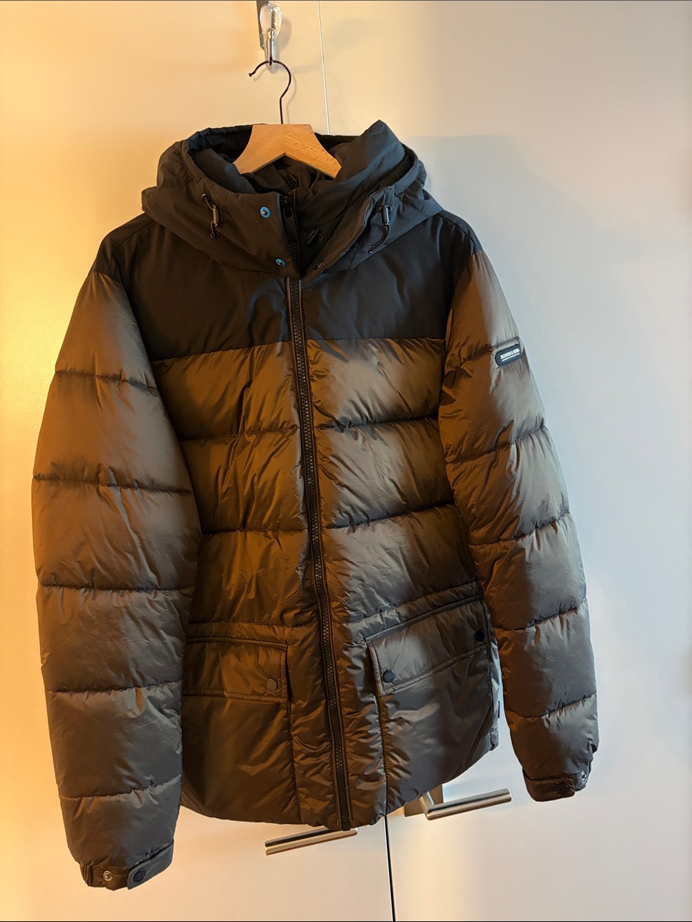 SCOTCH & SODA
Primaloft® Mid-length Hooded Jacket In Combo